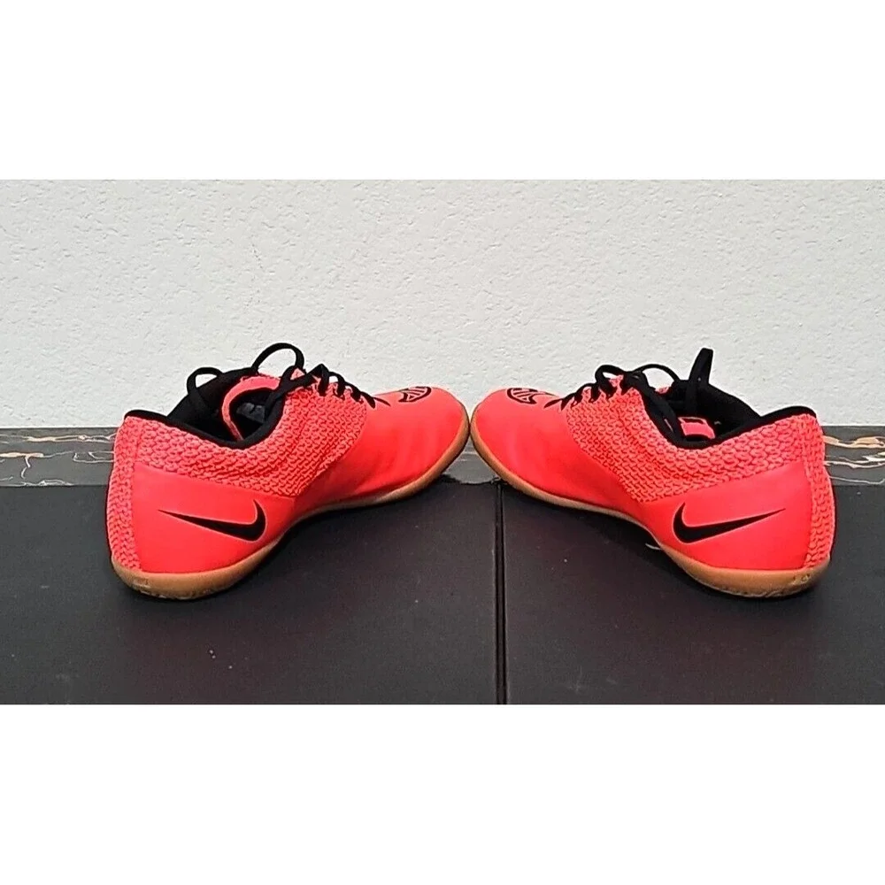 Nike elevate your